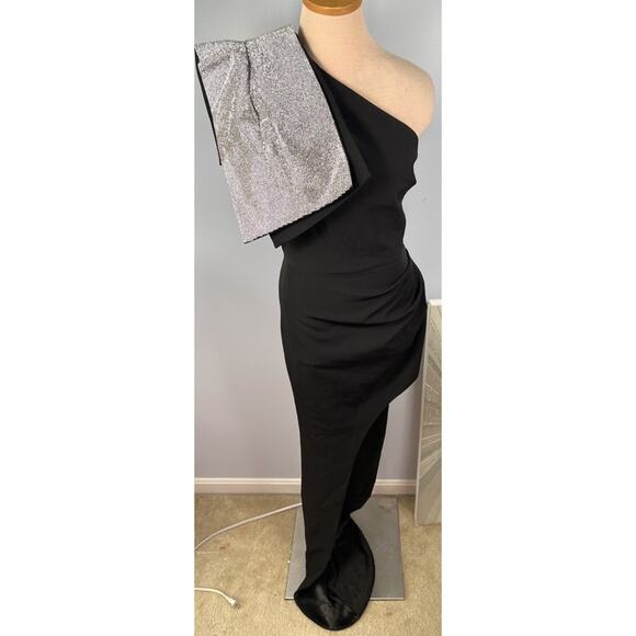Bronx and Banco Stella One Shoulder Bow Crystal Embellished Black Maxi Gown Sz M - Picture 3 of 8